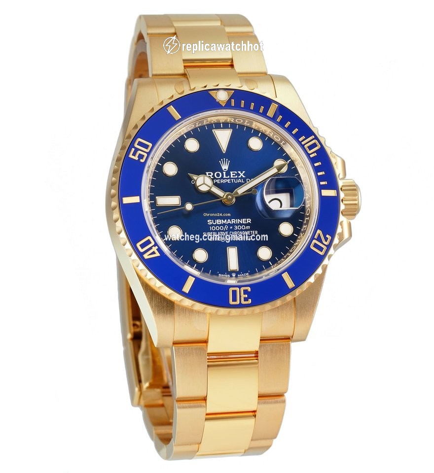 Rolex Submariner Date Yellow gold Automatic 126618 LB 2