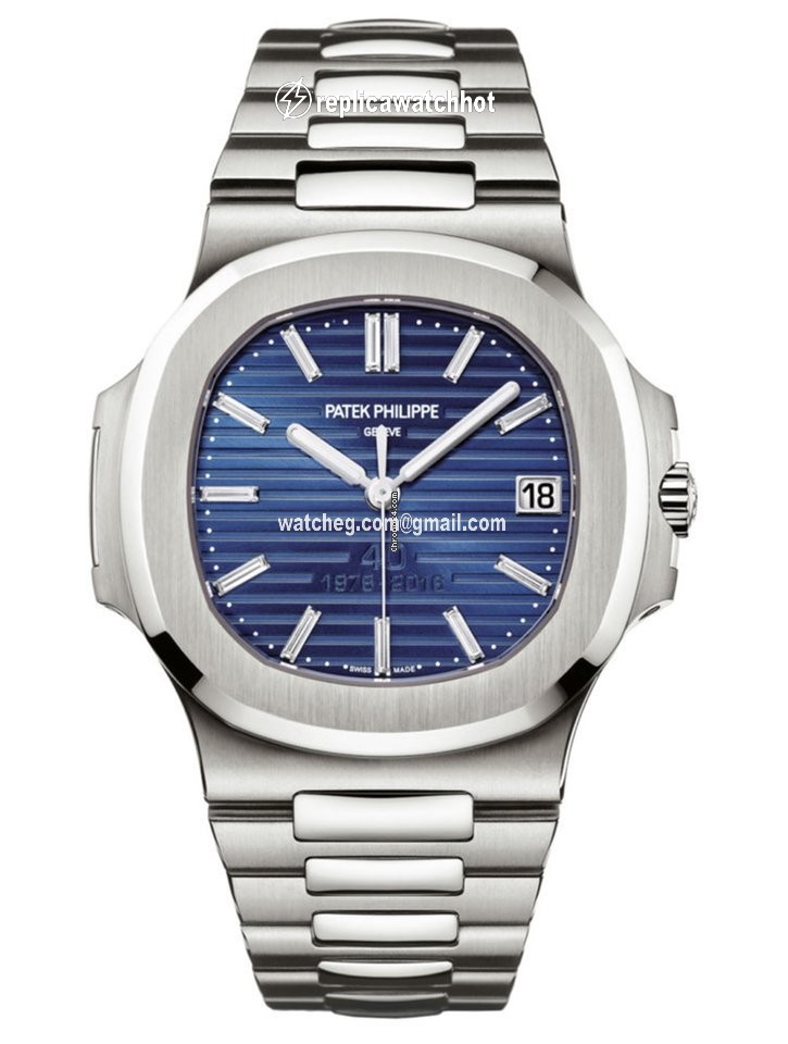 Patek Philippe Nautilus Mens watch Unisex Automatic Platinum 5711 1P 2