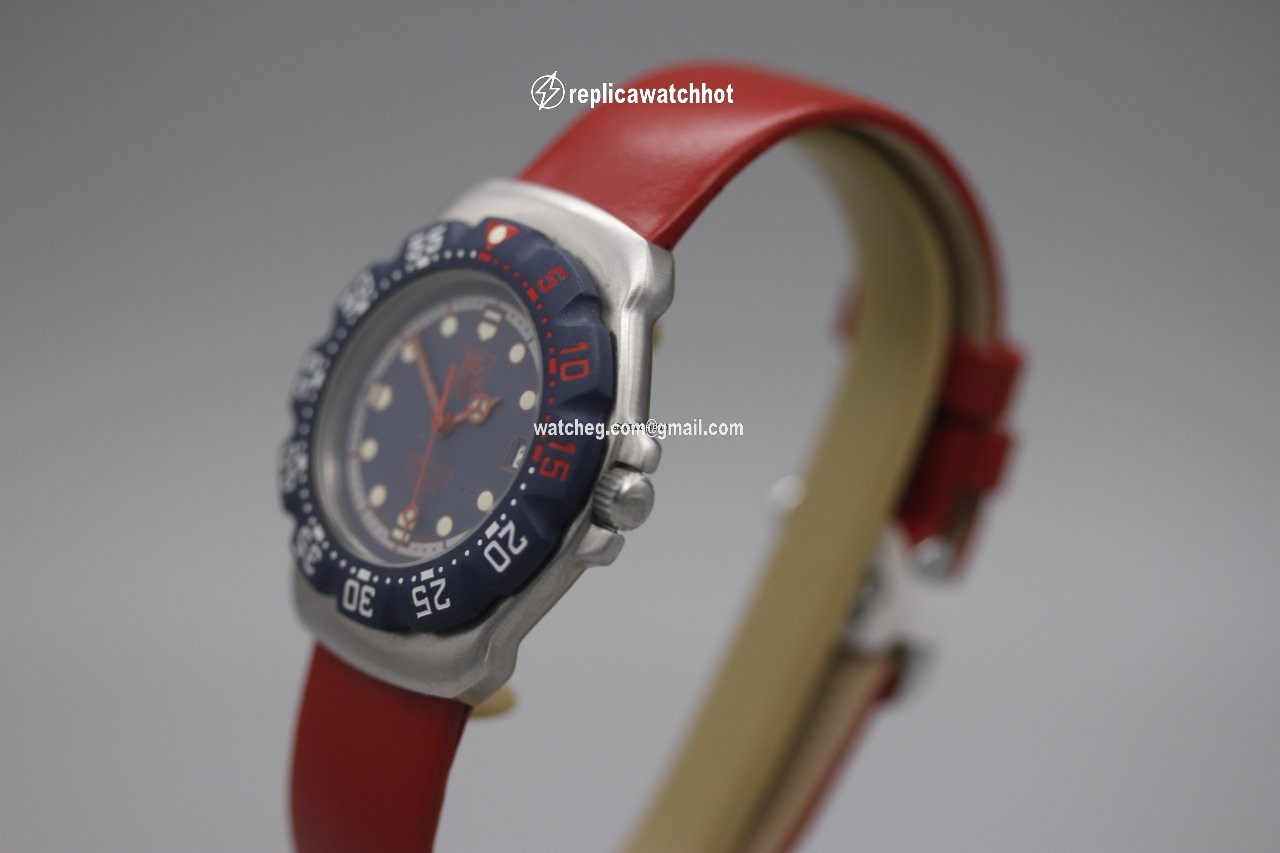 TAG Heuer Formula 1 Quartz Steel WA1210 2