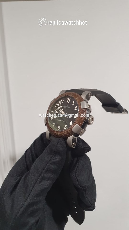 Romain Jerome Titanic-DNA Mens watch Unisex Automatic Steel RJ.CH.T.OXY4.BBBB.00 2