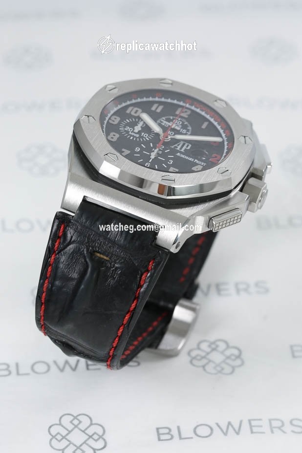 Audemars Piguet Royal Oak Offshore Chronograph Mens watch Unisex Automatic Steel 26133ST. 00.A101CR.01 2