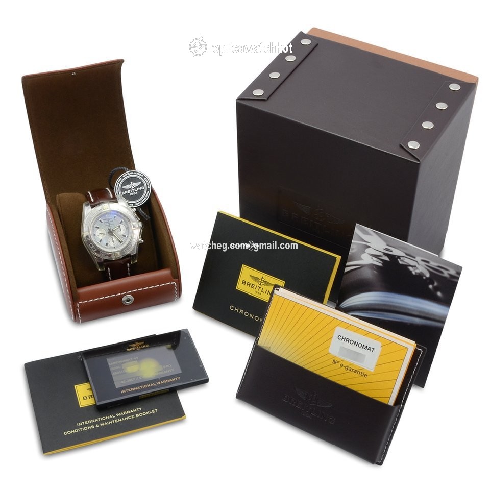 Breitling Chronomat 44 Mens watch Unisex Automatic Steel AB011012.G685.737P.A20BA.1 2