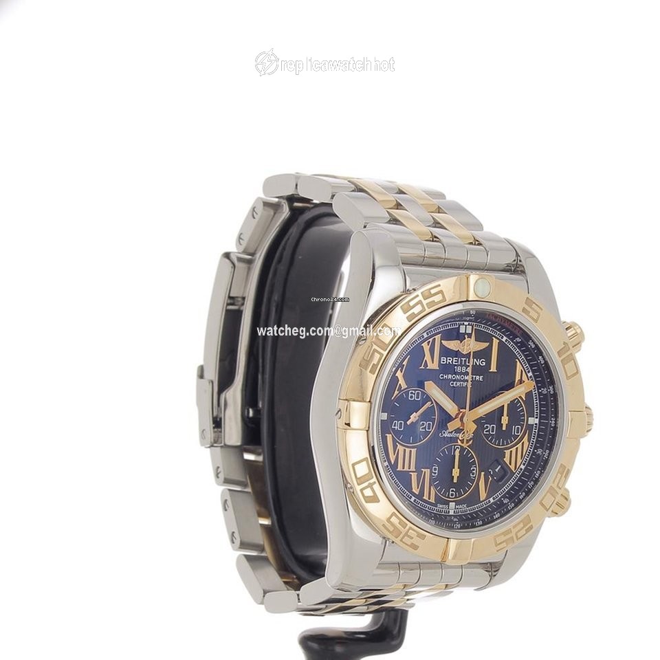 Breitling Chronomat 44 Mens watch Unisex Automatic Gold Steel CB011012 B957 2