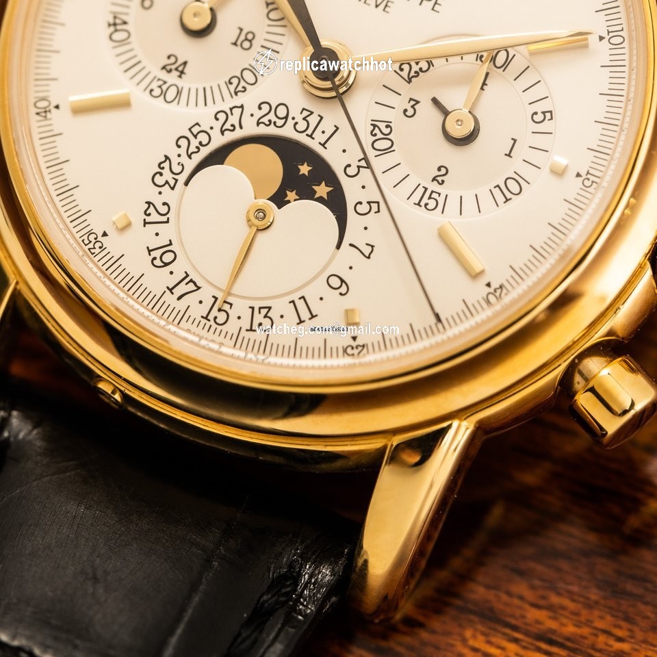 Patek Philippe Perpetual Calendar Chronograph Mens watch Unisex Manual winding Yellow gold 3971 2