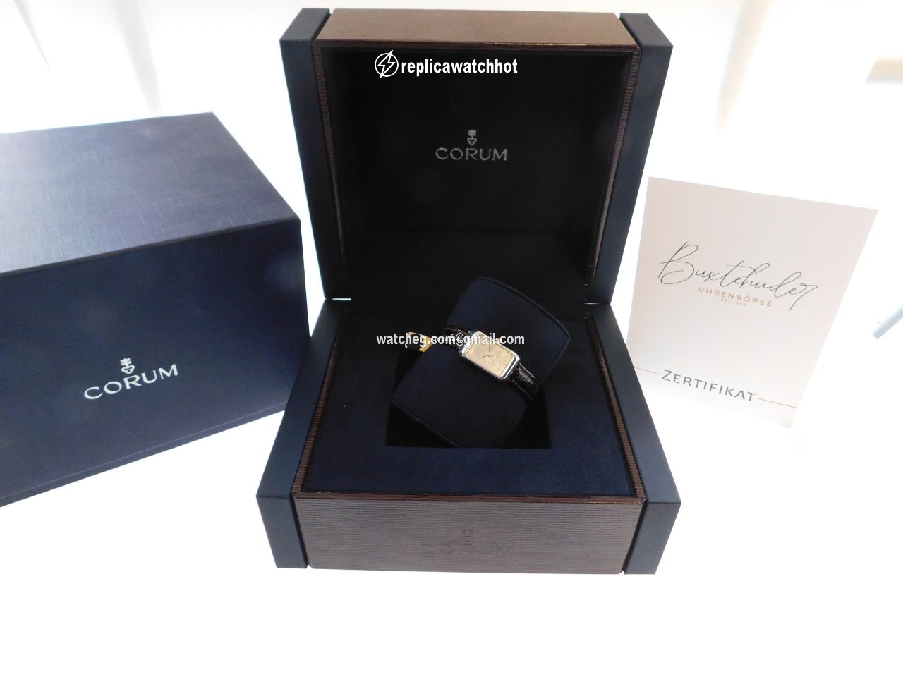 Corum Womens watch Manual winding Yellow gold 14300 2