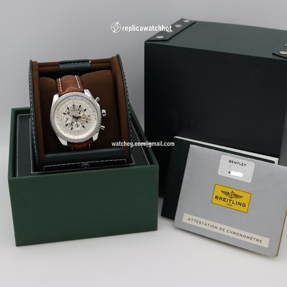 Breitling Bentley B04 GMT Automatic Steel AB043112.BC69.441X 2