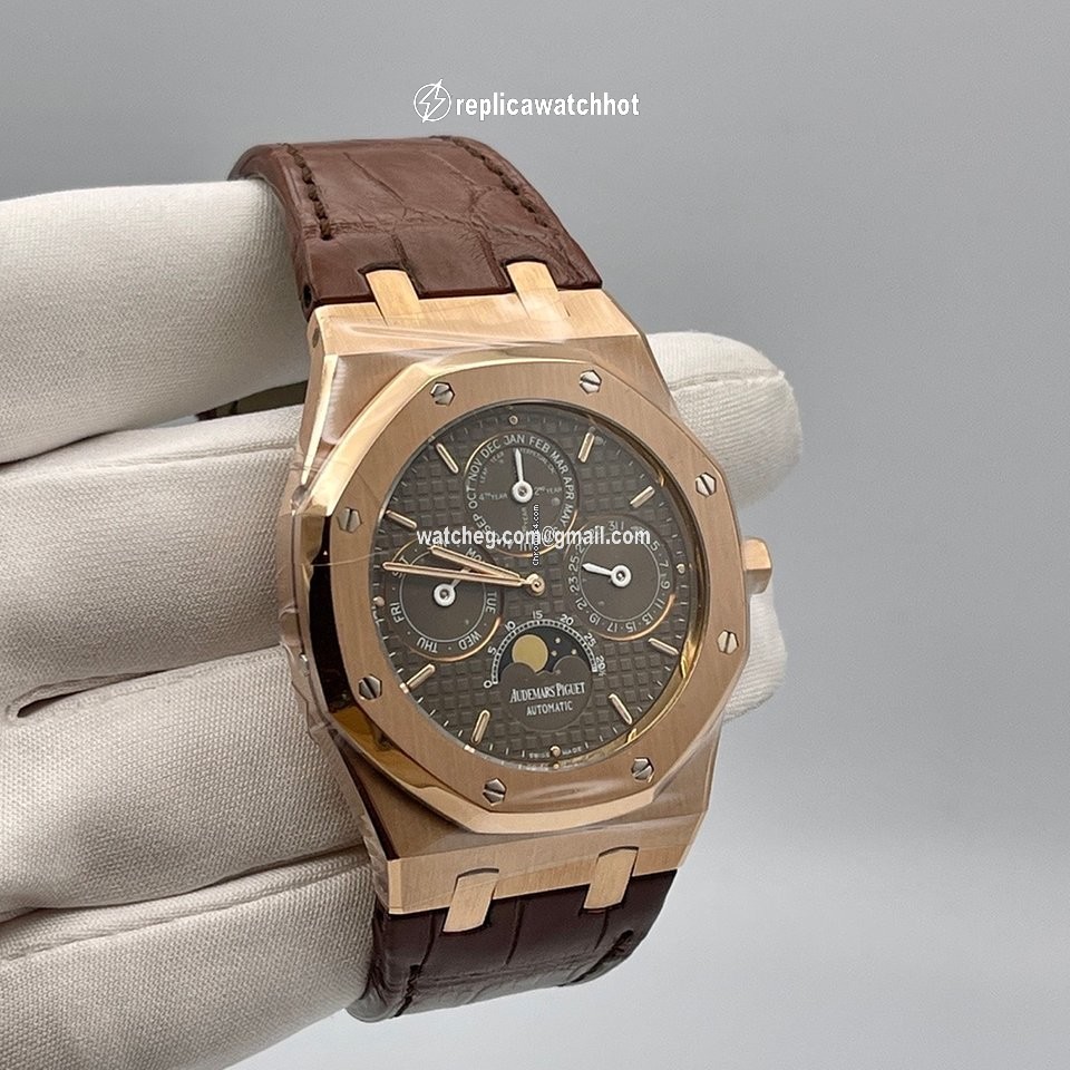 Audemars Piguet Royal Oak Perpetual Calendar Mens watch Unisex Rose gold 26252OR.OO.D092CR.01 2