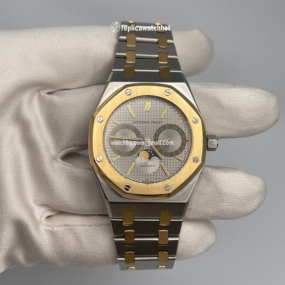 Audemars Piguet Royal Oak Day-Date Mens watch Unisex Automatic Gold Steel 25594SA.OO.0789SA.06 2