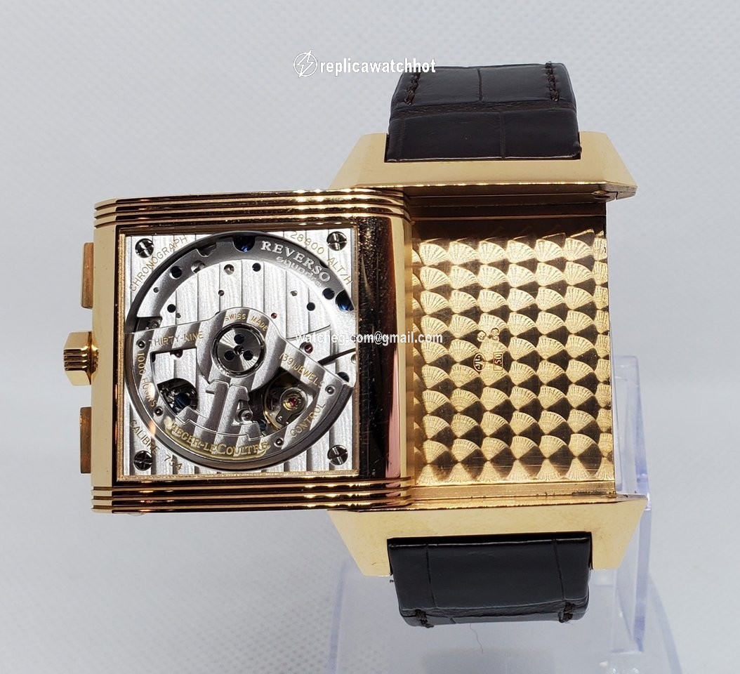 Jaeger-LeCoultre Reverso Squadra Chronograph GMT Mens watch Unisex Automatic Yellow gold 230.2.45 2