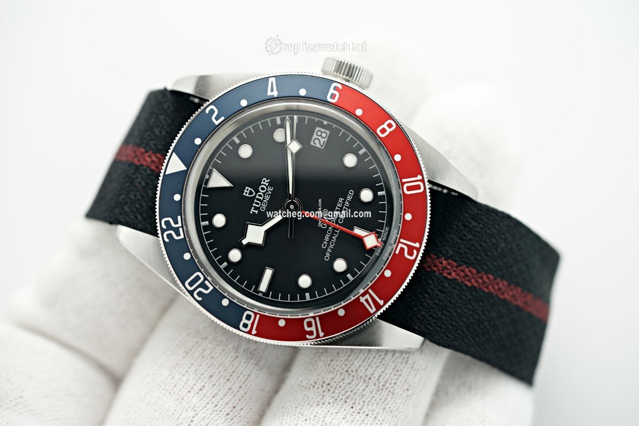 Tudor Black Bay GMT Mens watch Unisex Automatic Steel 79830RB-0003 2