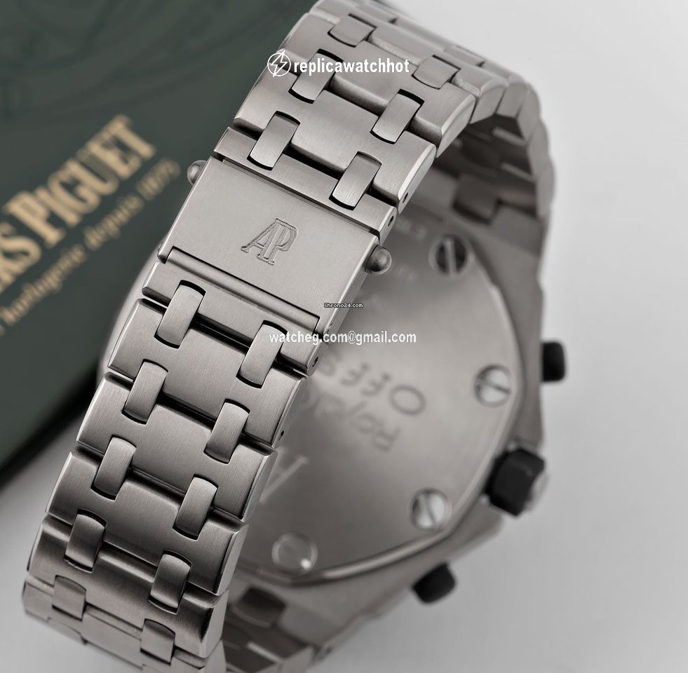 Audemars Piguet Royal Oak Offshore Chronograph Mens watch Unisex Automatic Titanium 25721TI.OO.1000TI.05 2