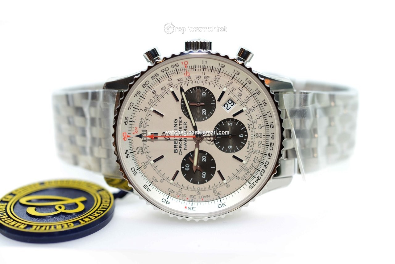 Breitling Navitimer 1 B01 Chronograph 43 Mens watch Unisex Automatic Steel AB0121211G1A1 2