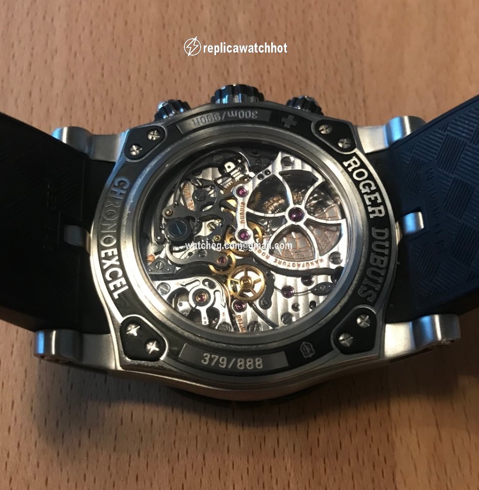 Roger Dubuis Easy Diver Mens watch Unisex Automatic Steel RDDBSE0282 2