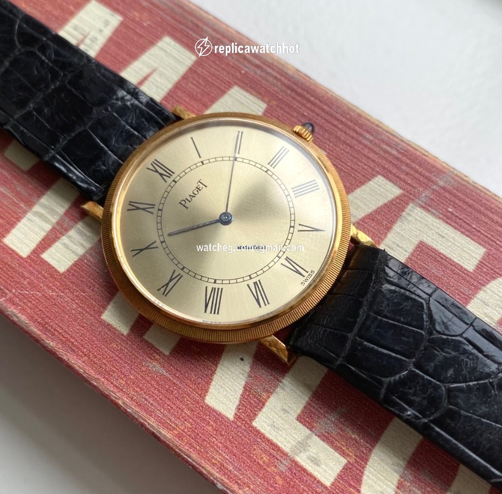 Piaget Mens watch Unisex Manual winding Yellow gold Piaget 2