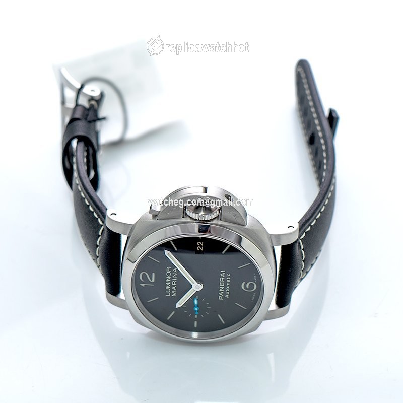 Panerai Mens watch Unisex Automatic Steel PAM02392 2