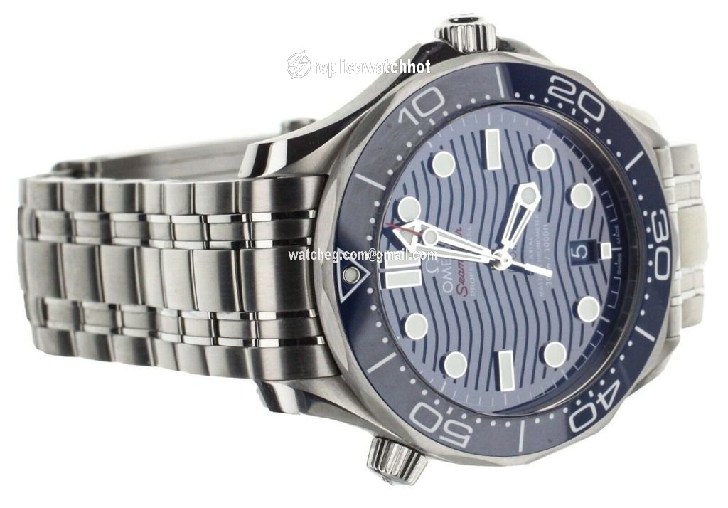 Omega Seamaster Diver 300 M Mens watch Unisex Automatic Steel 21030422003001 2