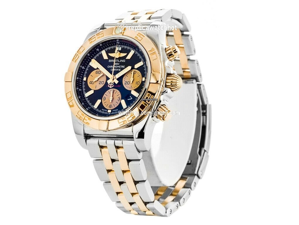 Breitling Chronomat 44 Mens watch Unisex Automatic Gold Steel CB011012 B968 2