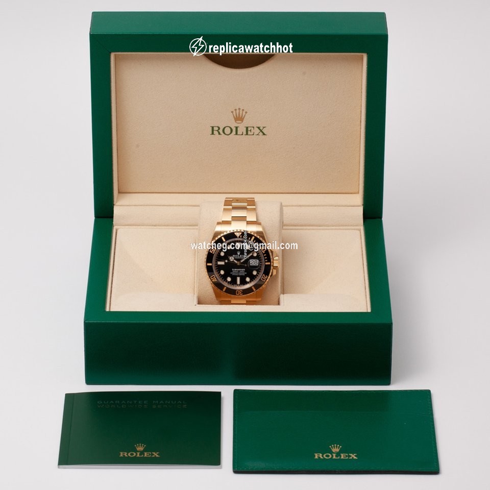 Rolex Submariner Date Mens watch Unisex Yellow gold Automatic 126618LN 2