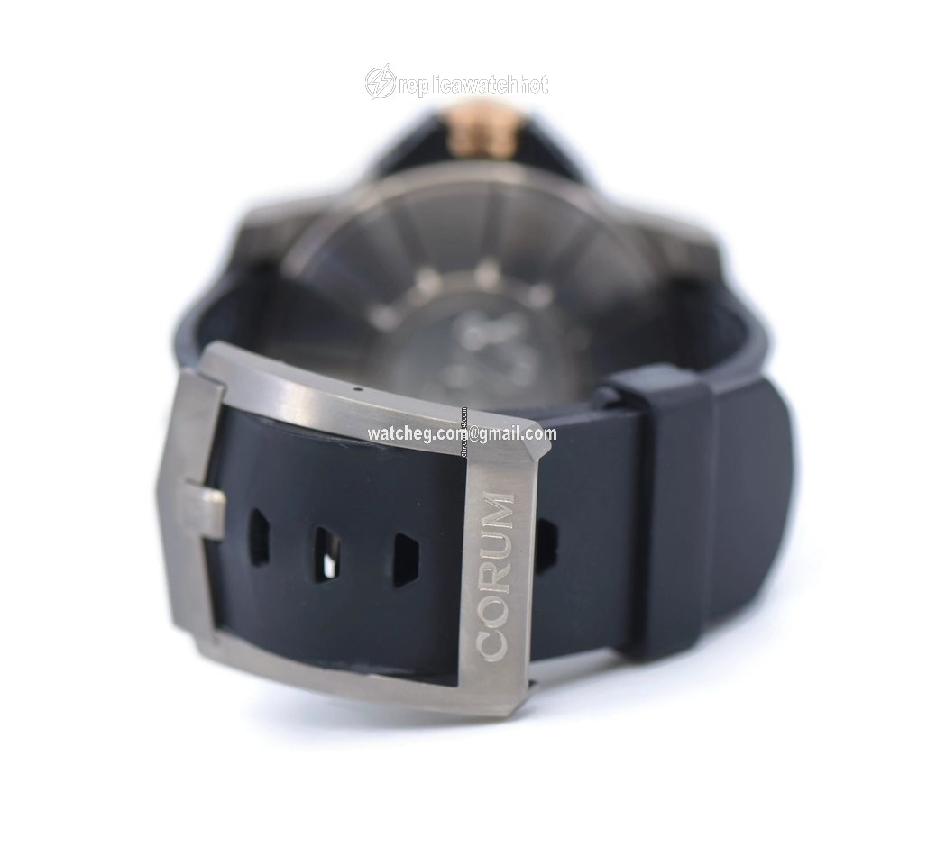 Corum Admirals Cup Competition 48 Mens watch Unisex Automatic Titanium 947.931.05 2
