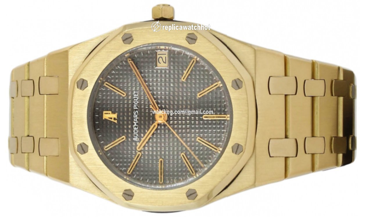 Audemars Piguet Royal Oak Mens watch Unisex Quartz Yellow gold 6023BA 2