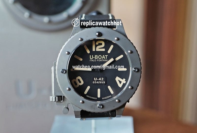 U-Boat U-42 Automatic Titanium 6157. 2