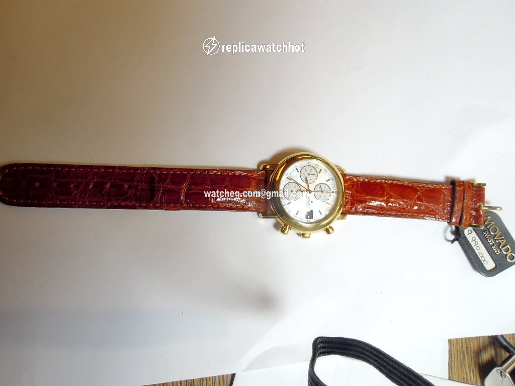 Movado Mens watch Unisex Automatic Yellow gold movado cronografo 1881 2