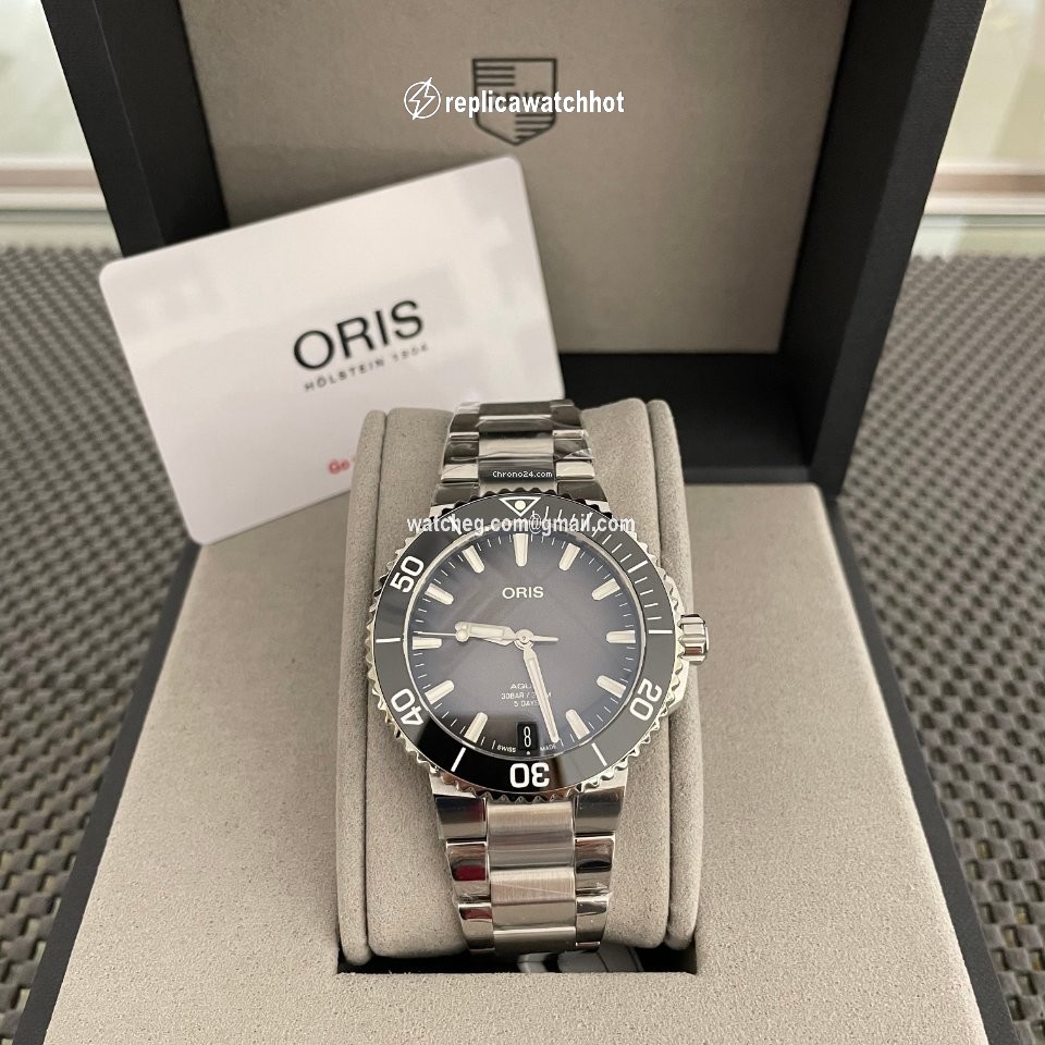 Oris Aquis Date Mens watch Unisex Automatic Steel 01 400 7769 4154 07 8 22 09PEB 2