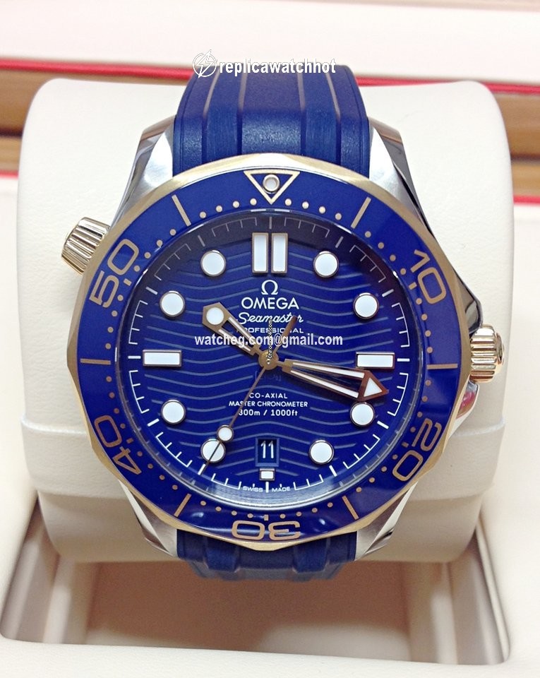 Omega Seamaster Diver 300 M Mens watch Unisex Automatic Gold Steel 210.22.42.20.03.001 2