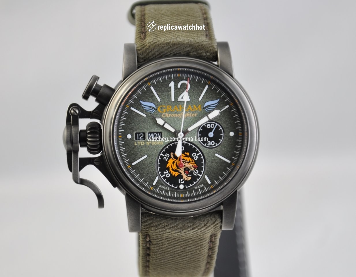 Graham Chronofighter Mens watch Unisex Automatic Steel 2CVAV.G03A 2