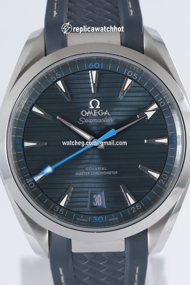 Omega Seamaster Aqua Terra Mens watch Unisex Automatic Steel 220.12.41.21.03.002 2