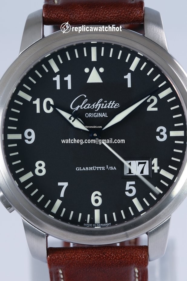 Glashtte Original Senator Navigator Panorama Date Mens watch Unisex Automatic Steel 100-03-07-05-04 2