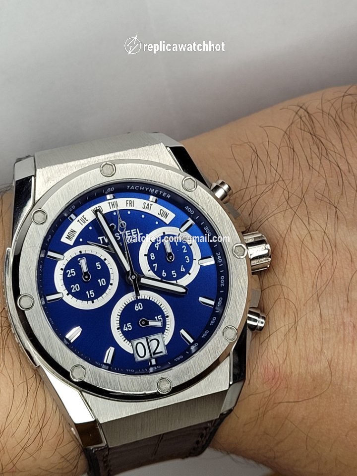 TW Steel Mens watch Unisex Quartz ACE 111 2