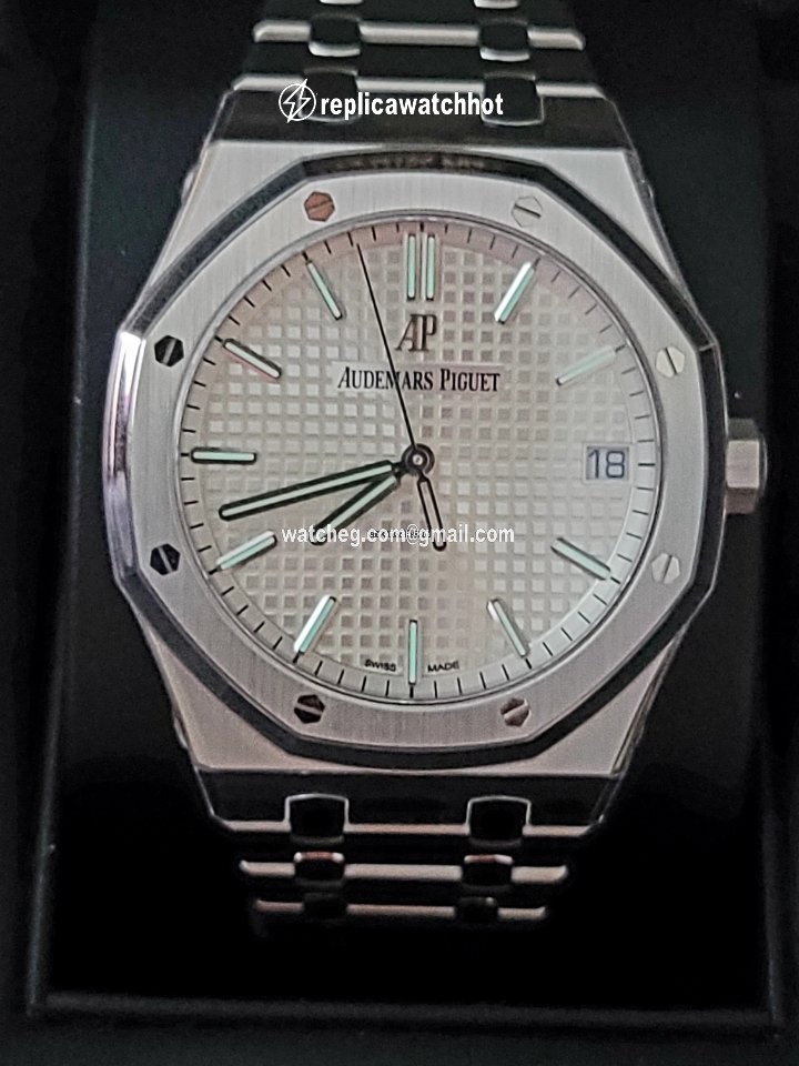 Audemars Piguet Royal Oak Mens watch Unisex Automatic Steel 15500ST.OO.1220ST.04 2