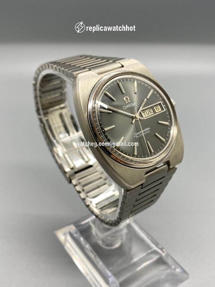 Omega Seamaster Mens watch Unisex Automatic Steel 166.0216 2