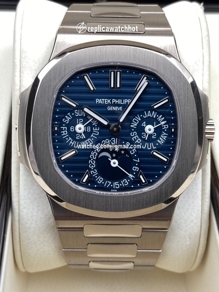 Patek Philippe Nautilus Mens watch Unisex Automatic White gold 5740 1G-001 2