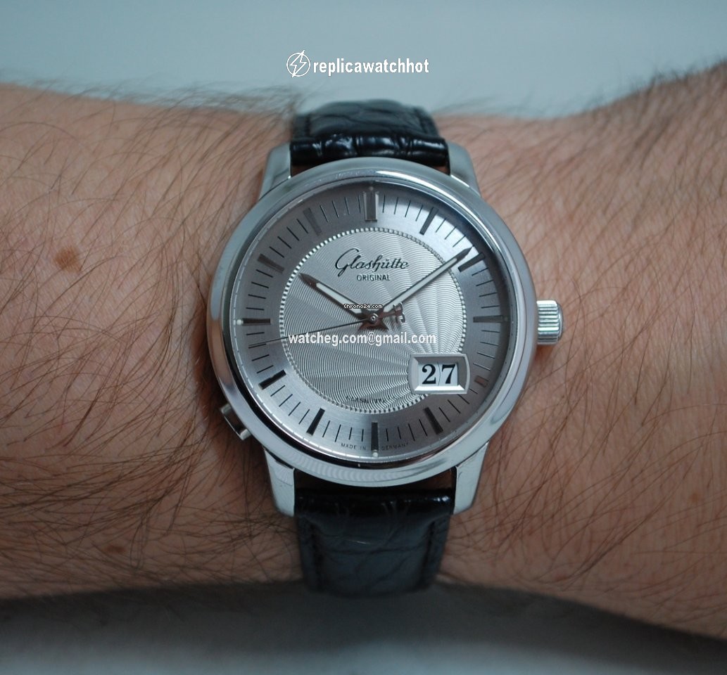 Glashtte Original Senator Panorama Date Mens watch Unisex Automatic Steel 100-03-03-02-04 2