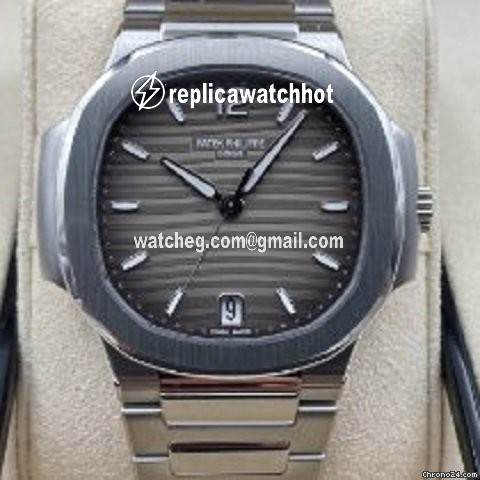 Patek Philippe Nautilus Womens watch Automatic Steel 7118 1A-011 2
