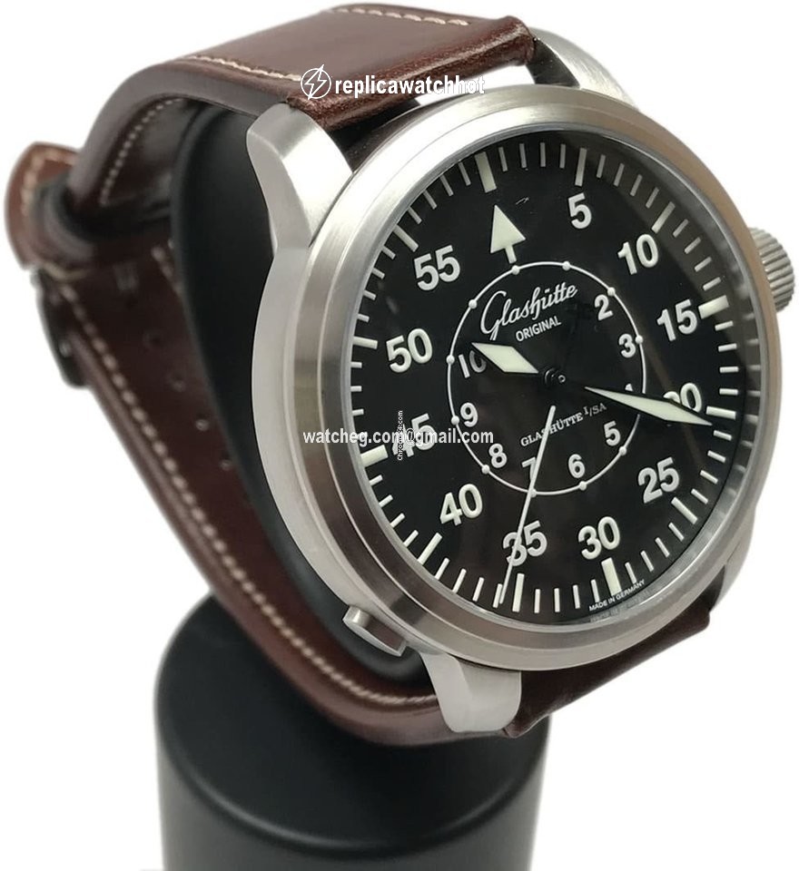 Glashtte Original Senator Navigator Automatic Mens watch Unisex Automatic Steel 100-09-07-05-04 2