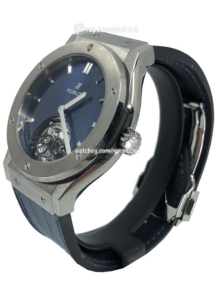 Hublot Classic Fusion Mens watch Unisex Manual winding Titanium 505.NX.7170.LR.PCM14 2