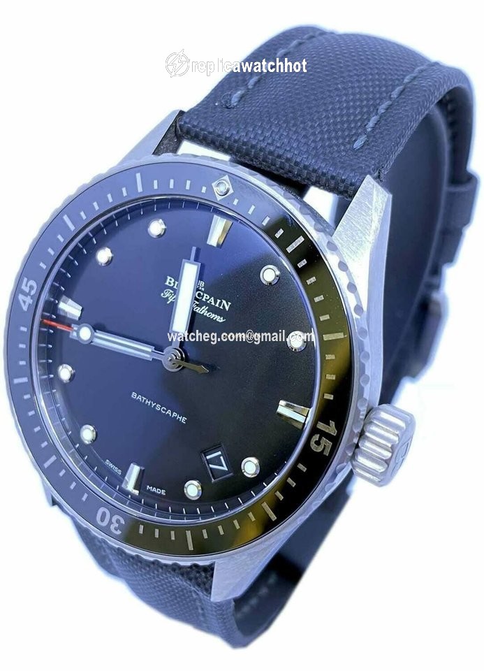 Blancpain Fifty Fathoms Bathyscaphe Mens watch Unisex Automatic Titanium 5000 1230 B52A 2