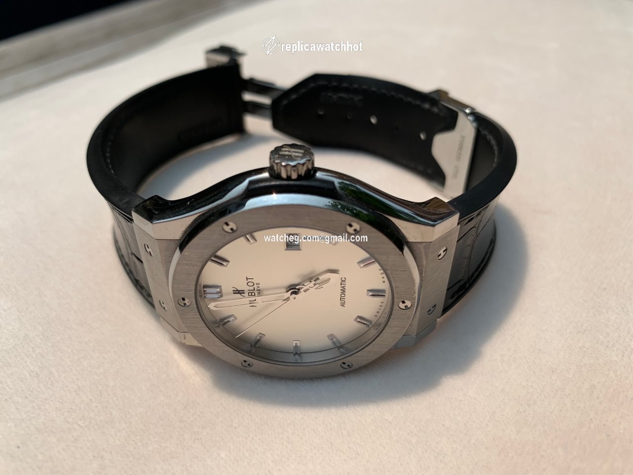 Hublot Classic Fusion 45, 42, 38, 33 mm Mens watch Unisex Automatic Titanium 542.NX.2610.LR 2
