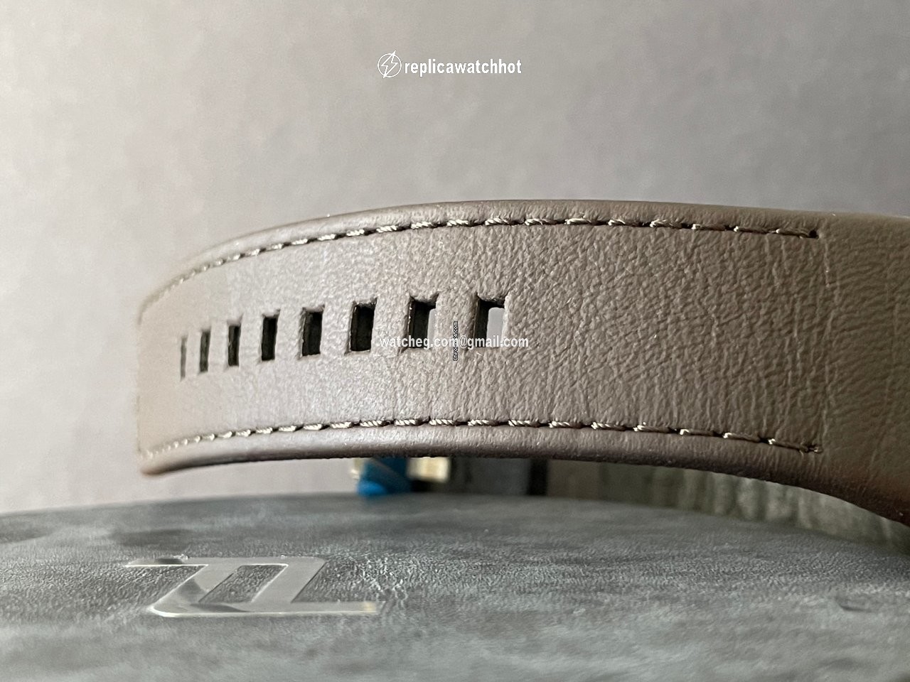 Porsche Design 1919 Mens watch Unisex Automatic Titanium 6023.4.05.003.07.2 2