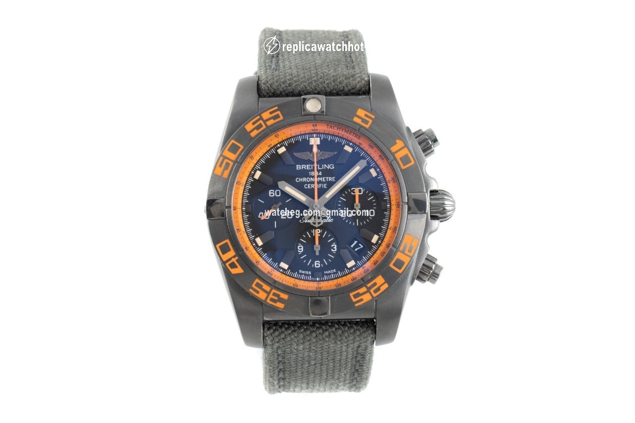 Breitling Chronomat 44 Raven Mens watch Unisex Automatic Steel MB0111 2