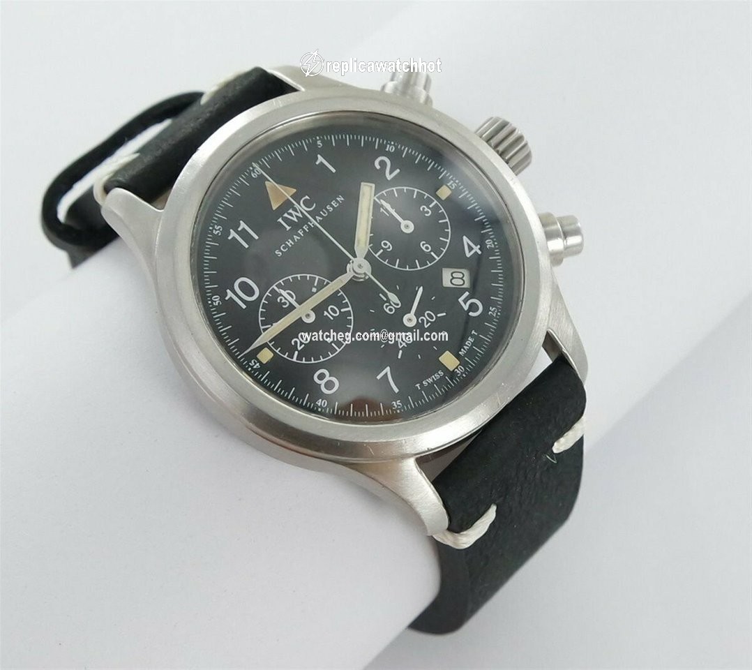 IWC Pilot Chronograph Quartz Steel 3741 2