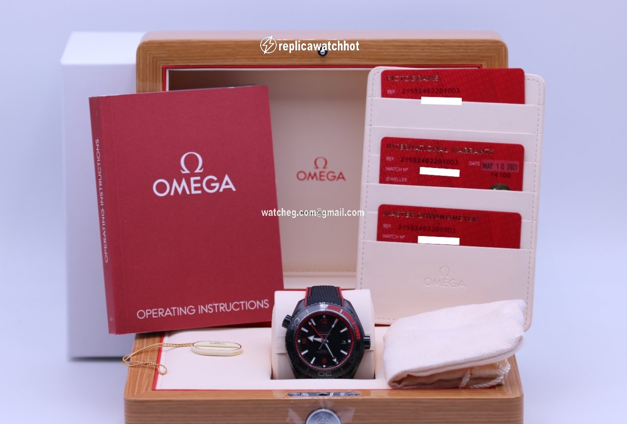 Omega Seamaster Planet Ocean Mens watch Unisex Automatic Ceramic 215.92.46.22.01.003 2