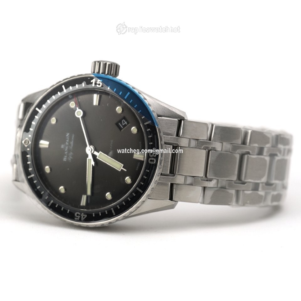 Blancpain Fifty Fathoms Bathyscaphe Mens watch Unisex Automatic Steel 5000-1110-70B 2