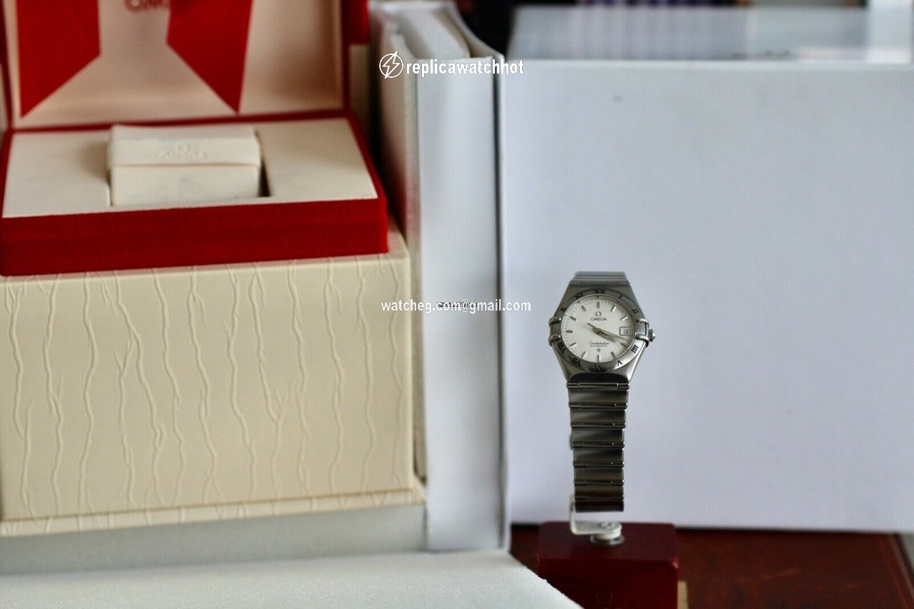 Omega Constellation Womens watch Automatic Steel 1592.30.00 2