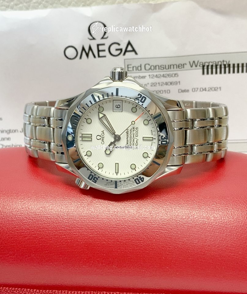 Omega Seamaster Diver 300 M Mens watch Unisex Automatic Steel 2552.20.00 2