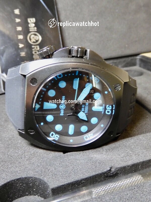 Bell & Ross BR 02 Automatic Steel BR 02 2