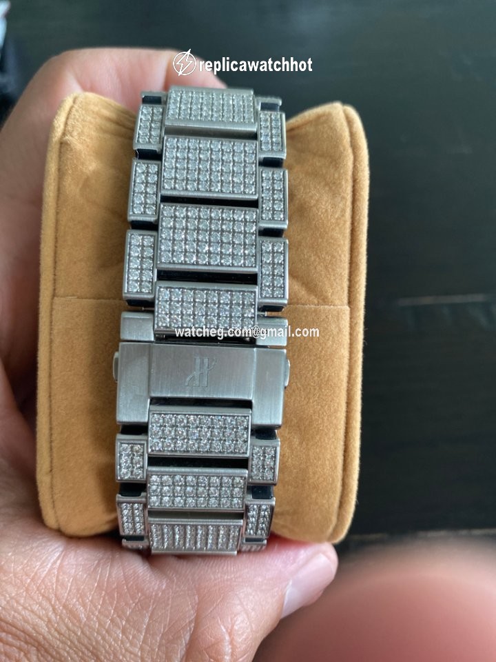 Hublot Big Bang 44 mm Mens watch Unisex Automatic Steel 301.SX.1170.RX.1704 2